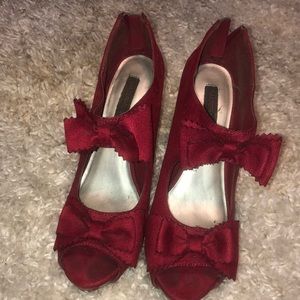 Red bow heels